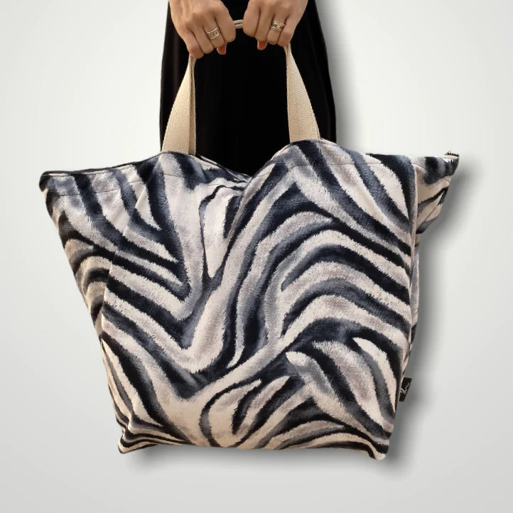 The - EVERYDAY - Bag - (XL) - Serengeti